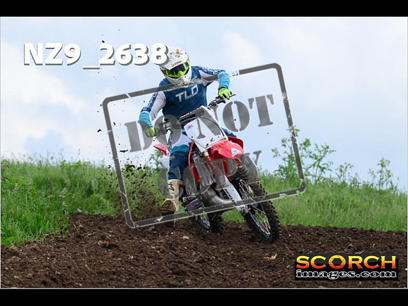 Experts-086