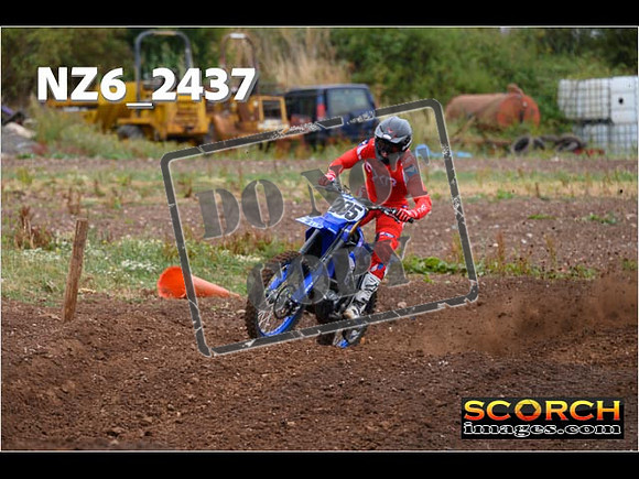 Experts-020