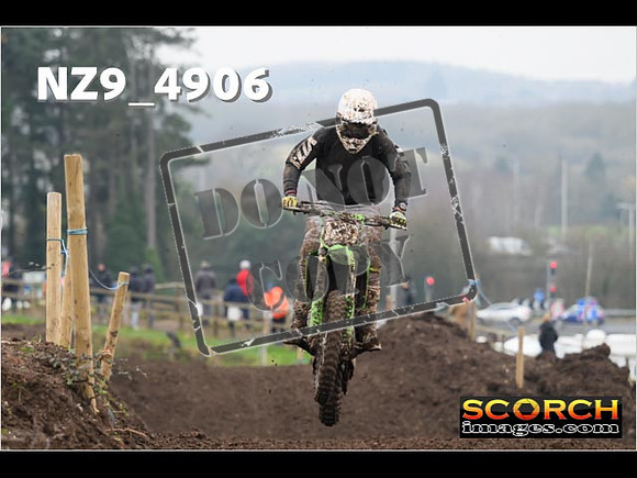 Experts-377