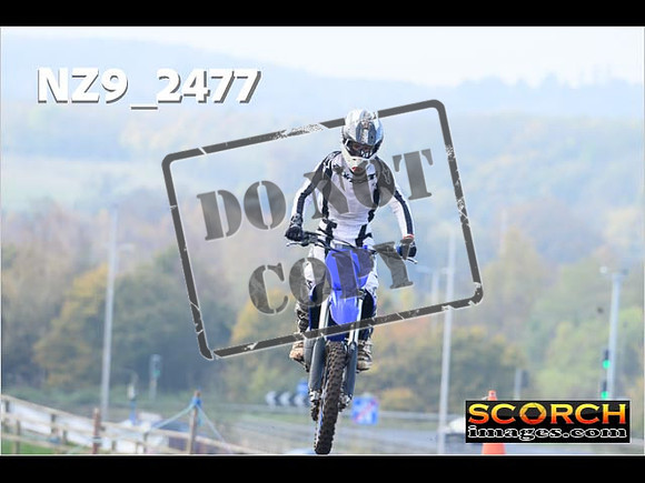 Experts-067