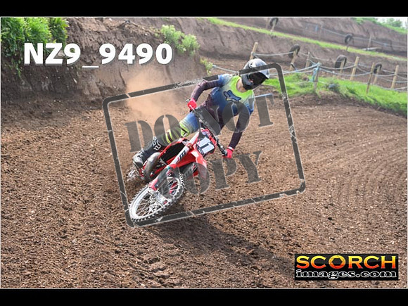 Experts-013