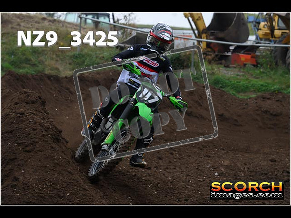 Experts-083