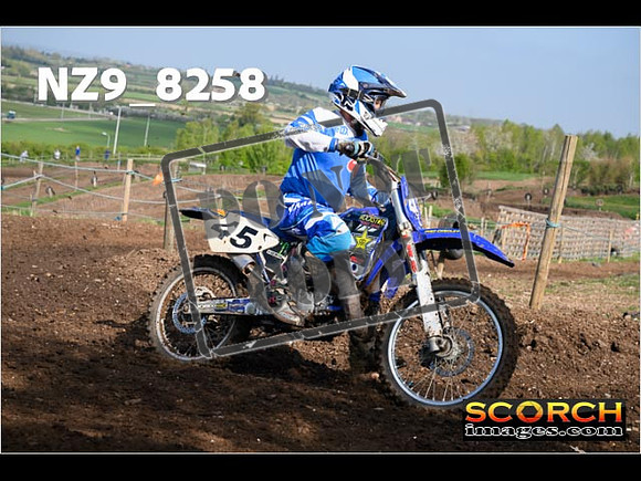 Thur10Apr-053