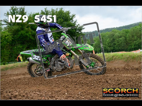 Experts-382