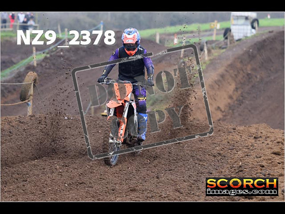 IntersGreenOrange-090