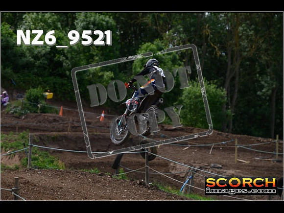 Experts-284