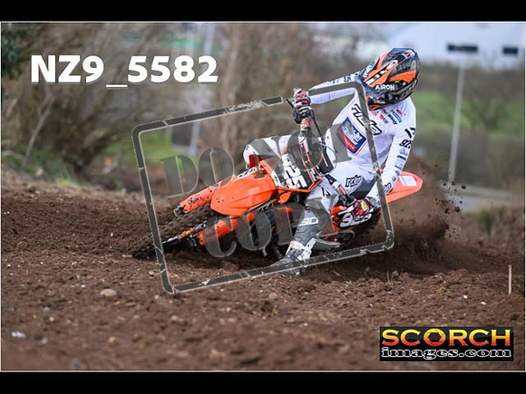 Experts-090