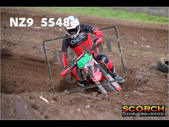 Experts-057
