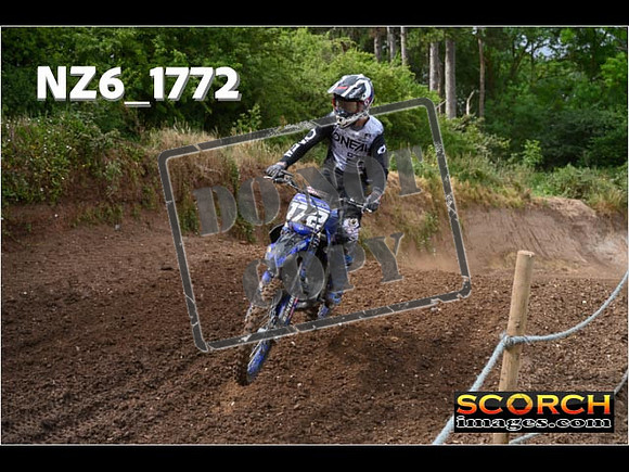 Experts-088
