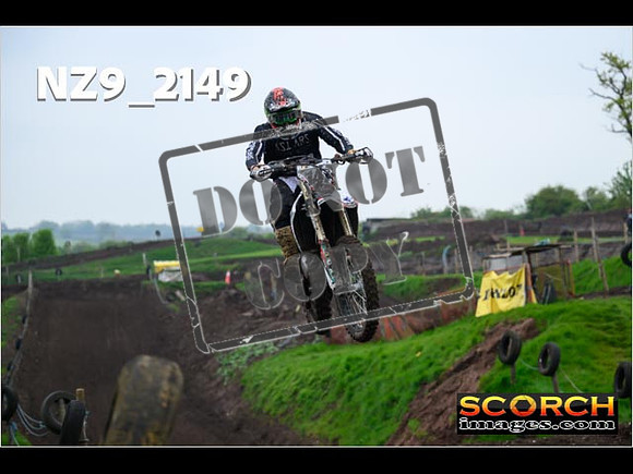Thur 02 May-034