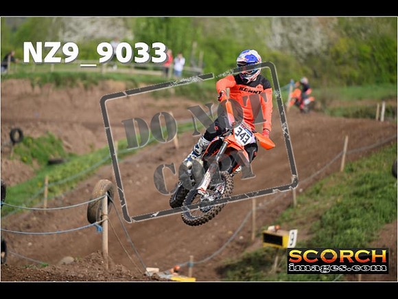 Experts-086