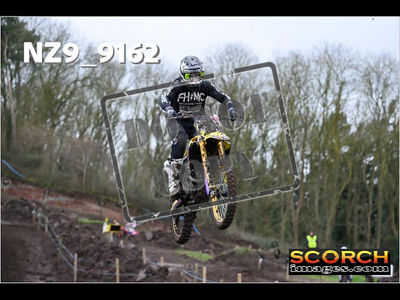 Experts-079