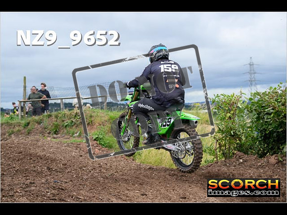 Experts-052