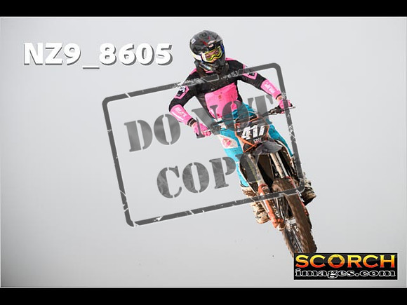 Experts-050