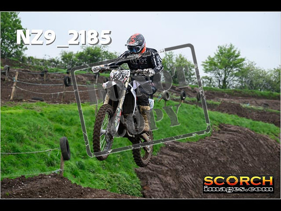 Thur 02 May-068