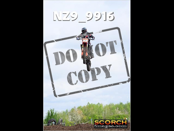 Experts-071