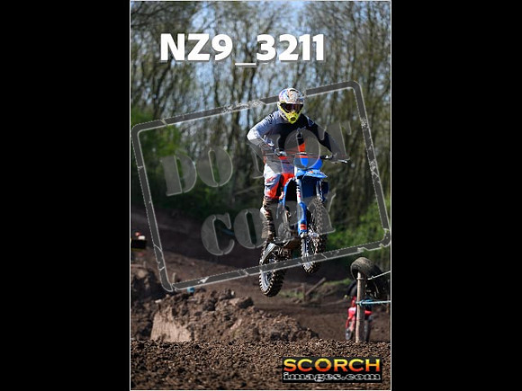 Experts-071