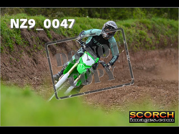 Thur25Apr-168