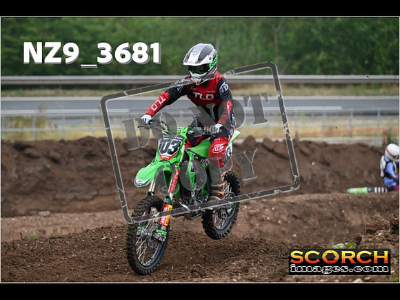 IntersGreenOrange-046