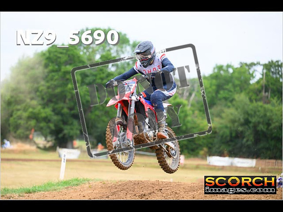Experts-090