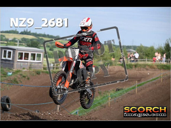 IntersGreenOrange-081