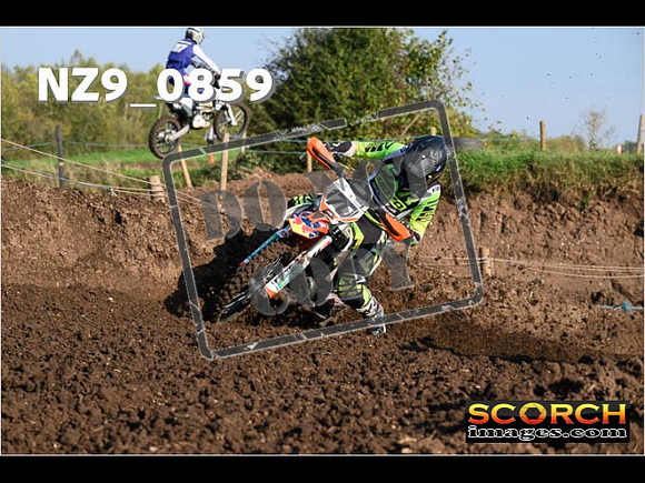 Experts-074