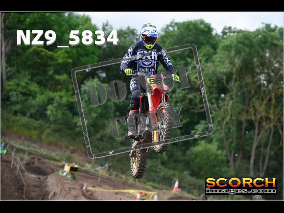 Experts-087