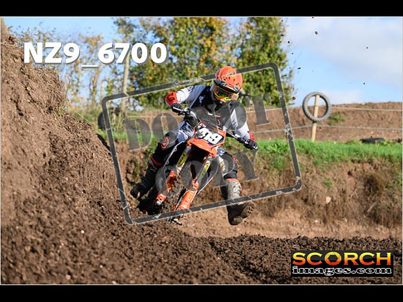 Experts-095