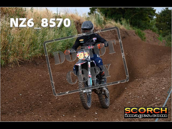 Experts-090