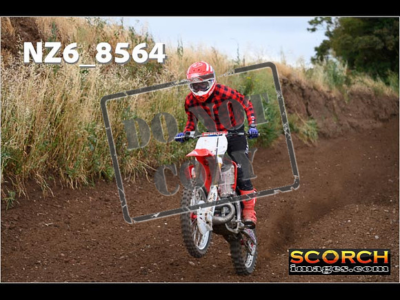 Experts-084