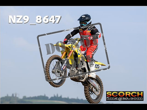 Experts-055