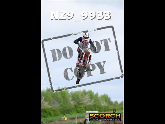 Experts-088