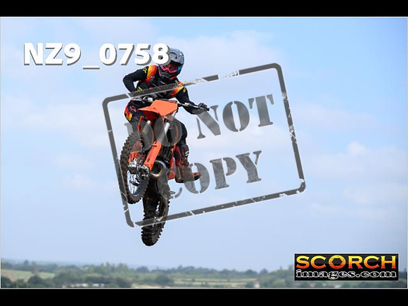Experts-116