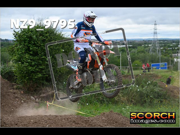 03. Inters-052