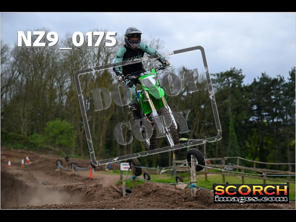 Thur25Apr-286