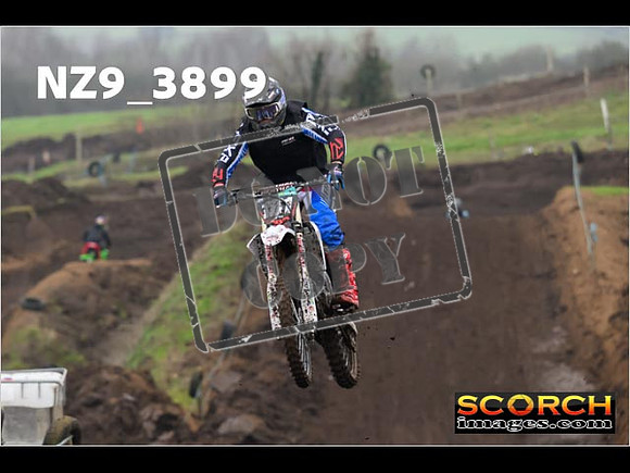 Experts-093