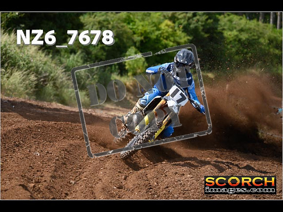 Experts-058