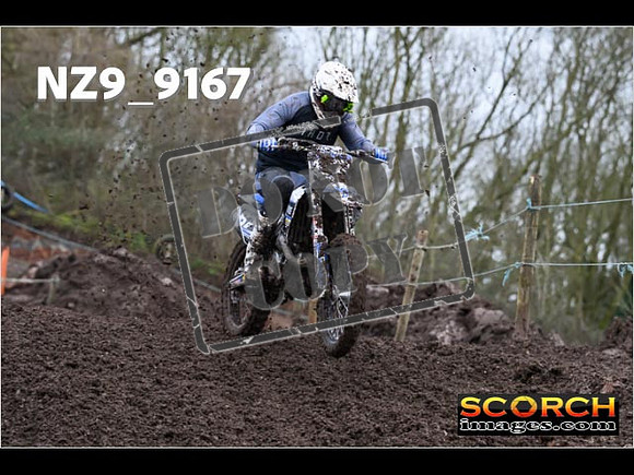 Experts-084