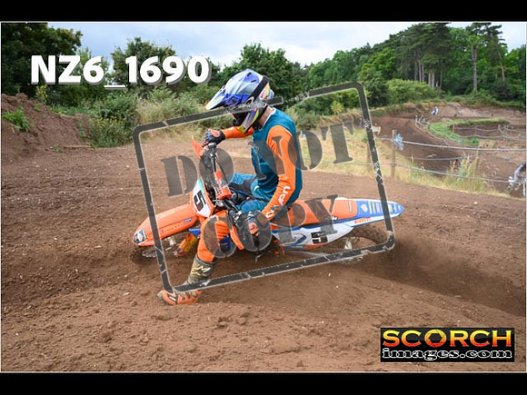 Experts-008