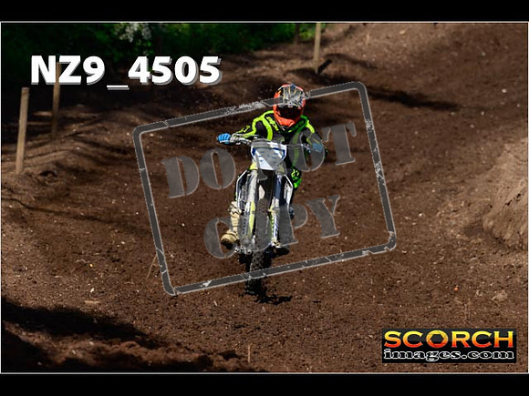 Experts-017