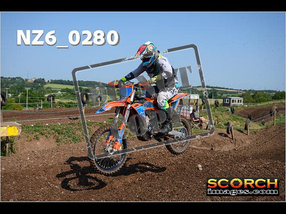 Thur19Jun-015