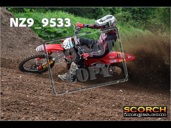 Experts-055