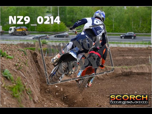 Thur25Apr-318
