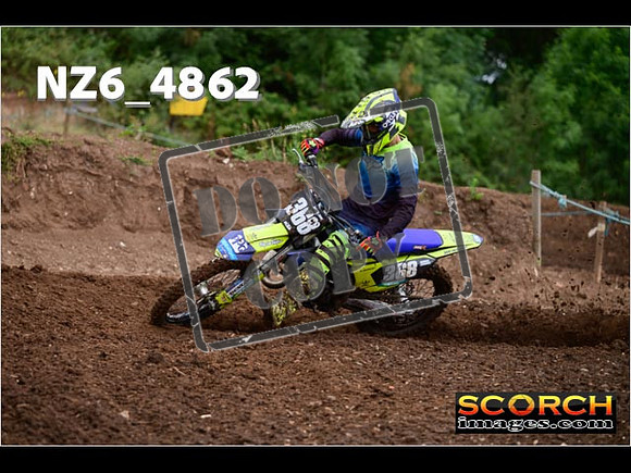Experts-058