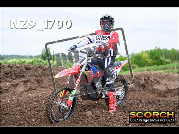 Thur08May-023