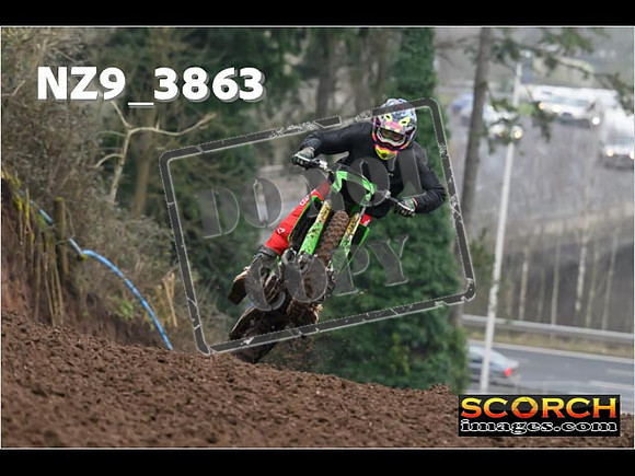 Experts-058