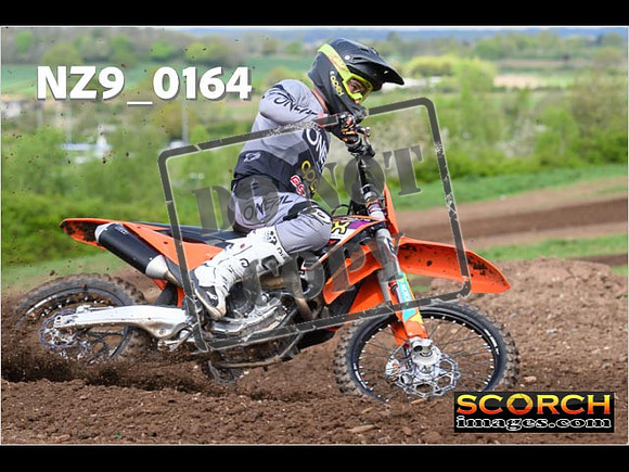 Experts-105