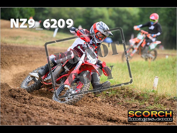 85's-084