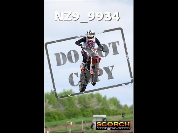 Experts-089