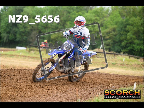 Experts-059